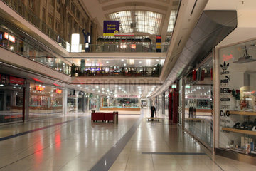 Leipzig  Hautbahnhof Promenaden