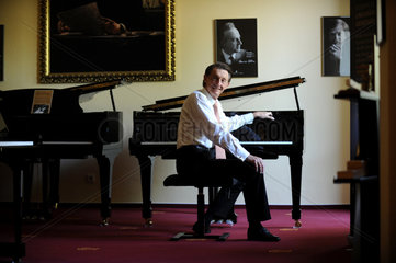Berlin  Deutschland  Pianist Josef Bulva