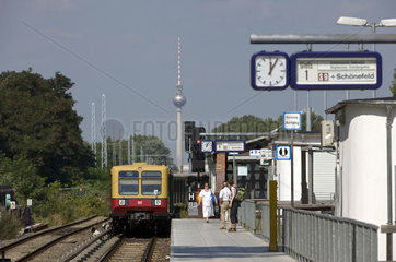 S-Bahnzug der Baureihe 485