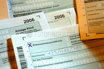 Berlin  Formulare zur Einkommensteuererklaerung fuer das Jahr 2006
