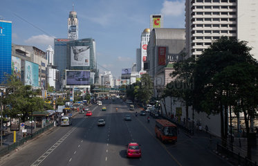 Bangkok  Thailand  Ratchhadamri Road im Zentrum von Bangkok