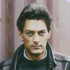 AUSTER  Paul - Portrait of the author