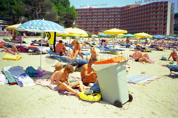 Horrorszenarium Urlaub: Schnappschuss vom Strand von El Arenal.