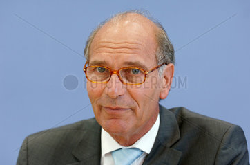 Chef des Bundes der Steuerzahler Dr. K. H. Daeke  Berlin