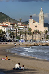Uferpromenade des spanischen Ferienortes Sitges