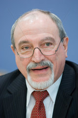 Dr. Matthias Schuergers