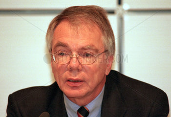 Gerd Tenzer  Vorstandsmitglied der Deutschen Telekom AG