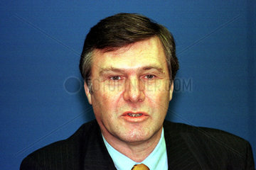 Dr. Wolfgang Gerhardt  Portrait  QF
