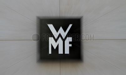 Stuttgart  Deutschland  Logo einer WMF-Filiale in der Koenigstrasse