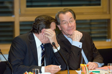 Bundeskanzler Gerhard Schroeder und Franz Muentefering  Berlin