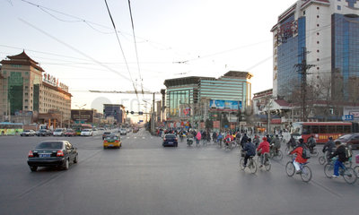Peking  Stadtansicht mit Individualverkehr