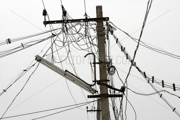 Vijayawada  Indien  Stromleitungen