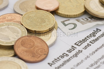 Hamm  Deutschland  Symbolfoto  Antrag auf Elterngeld