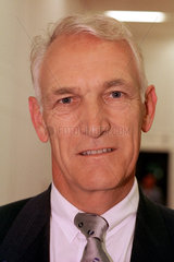 Dr. H.-P. Geyer  Geschaeftsf. Personal Finanzen Blaupunkt-Werke GmbH