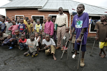 Goma  Demokratische Republik Kongo  Kinder im Heim des Orthopaedie-Projektes