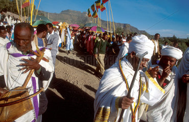 Elf Bundesladenkopien beim Timkat-Fest in Aethiopien