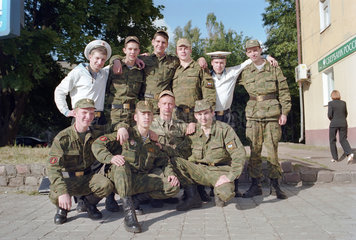 Russische Soldaten eines Marinechors  Kaliningrad  Russland