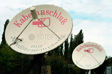 Dessau  Satellitenschuesseln der Deutschen Telekom