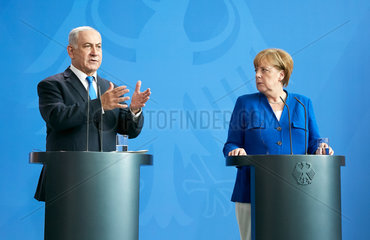 Berlin  Deutschland - Bundeskanzlerin Angela Merkel und der Ministerpraesident des Staates Israel Benjamin Netanjahu bei ihrer Pressekonferenz.