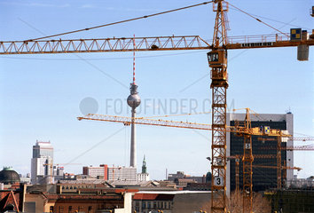 Berlin  Deutschland  Baustelle Berlin mit Fernsehturm