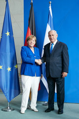 Berlin  Deutschland - Bundeskanzlerin Angela Merkel und der Ministerpraesident des Staates Israel Benjamin Netanjahu.