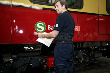 Neues Logo fuer die Berliner S-Bahn