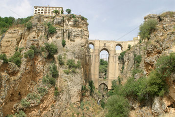 Die Puente Nuevo bei Ronda in Andalusien