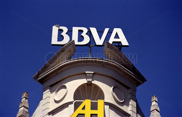 Logo der BBVA-Bank in La Coruna