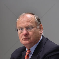 Dr. Hans Michael Gaul  Vorstandsmitglied der E.ON AG