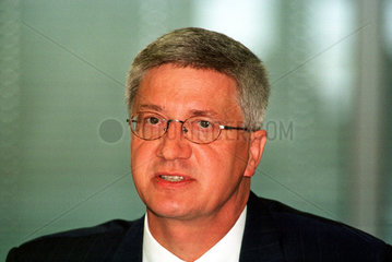 Wolfgang Fink  Vorsitzender der Geschaeftsfuehrung der AGRAG ( Allianz Grundstuecks GmbH )