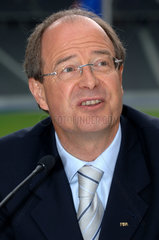 Dr. Urs Linsi  FIFA Generalsekretaer  Berlin