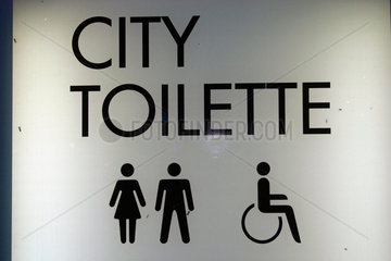 Berlin. Wall City Toilette