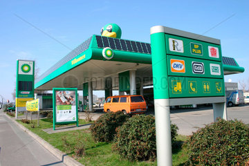 BP Tankstelle mit eine Photovoltaikanlage