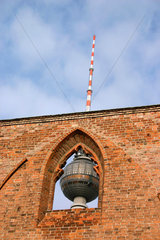 Berlin Fernsehturm und Klosterkirche