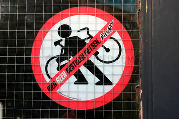 Amsterdam. Hier keine Gestohlene Fahrraeder.