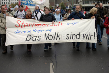 Berlin - Demonstration gegen HARTZ IV