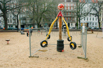 Berlin - Kinderspielplatz in Kreuzberg
