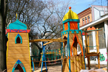 Berlin - Kinderspielplatz in Kreuzberg