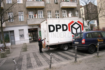 Berlin - DPD Transporter