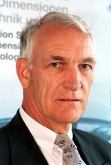 Dr. H.-P. Geyer  Geschaeftsf. Personal Finanzen Blaupunkt-Werke GmbH