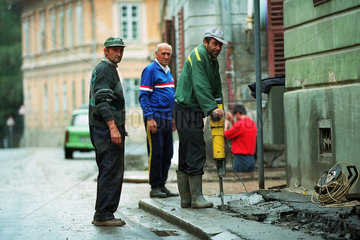 Strassenbauarbeiter in Sibiu (Hermannstadt)  Rumaenien