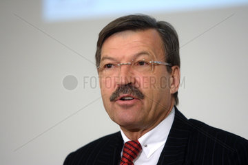 Dr. Hans-Joachim Koerber  Vorstandsvorsitzender der Metro AG