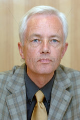 Dr. Bernd Wegener  Bundesverband der Pharmazeutischen Industrie  Berlin
