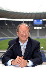 Dr. Urs Linsi  FIFA Generalsekretaer  Berlin