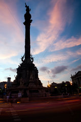 Barcelona  Spanien  Kolumbus-Monument auf dem Placa del Portal de la Pau