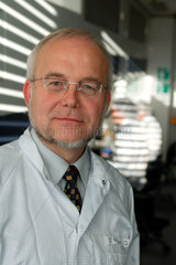 Prof. Andreas Neyer  Physiker  Mikrostrukturtechnik
