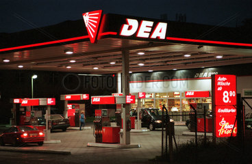 DEA-Tankstelle