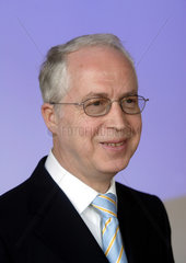 Dr. Klaus Weyer  ELMOS Semiconductor AG