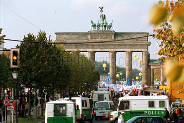 Berlin  Deutschland  Gewerkschaftsdemonstration am Brandenburger Tor