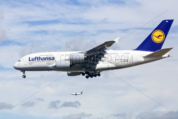 Airbus A380-841 der Deutschen Lufthansa mit dem Namen Deutschland